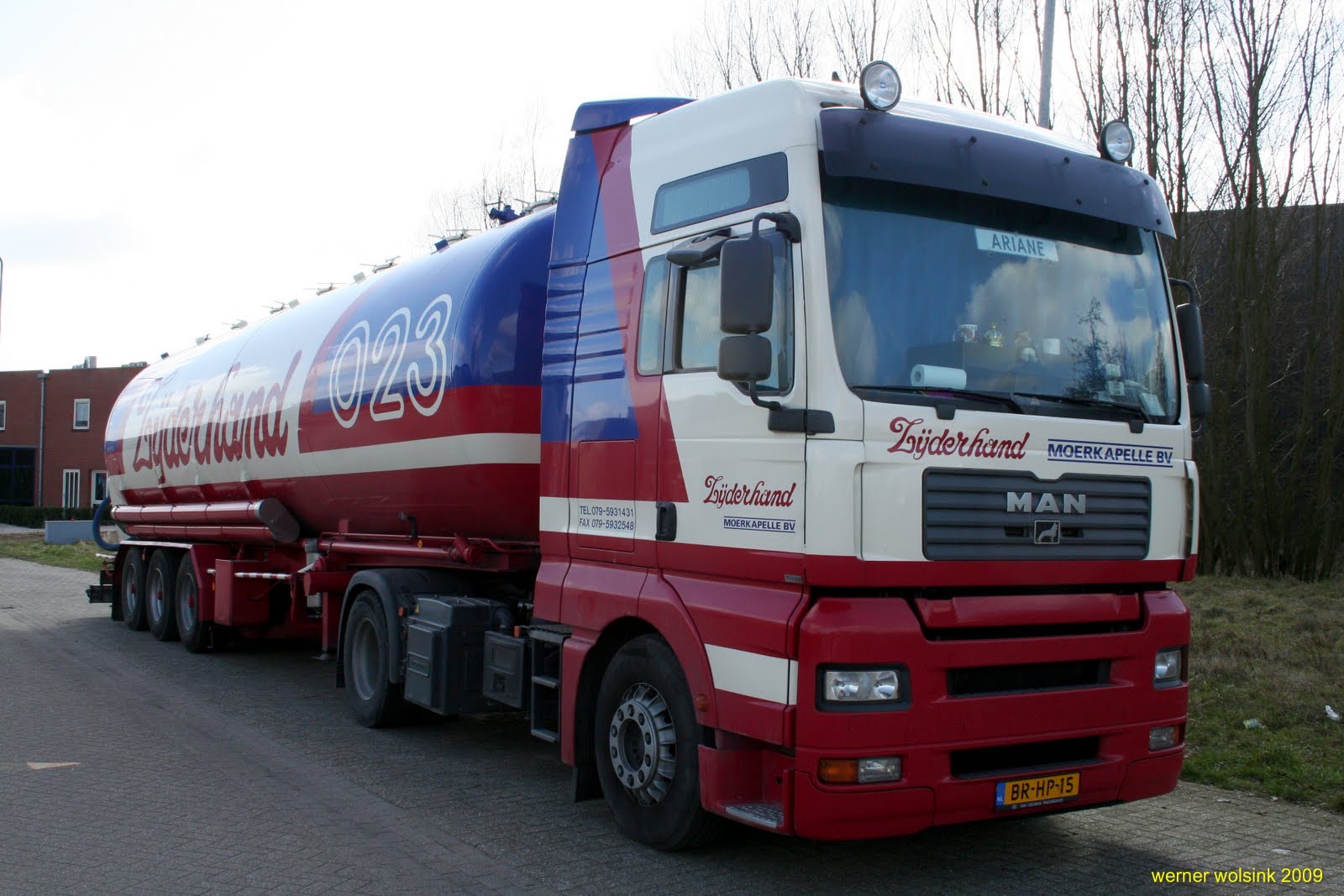 MAN trekker van Zijderhand Moerkapelle met silotrailer